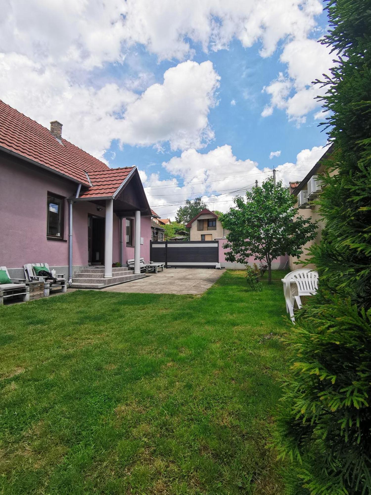 Apartmani La Grande Motte Vrdnik Εξωτερικό φωτογραφία